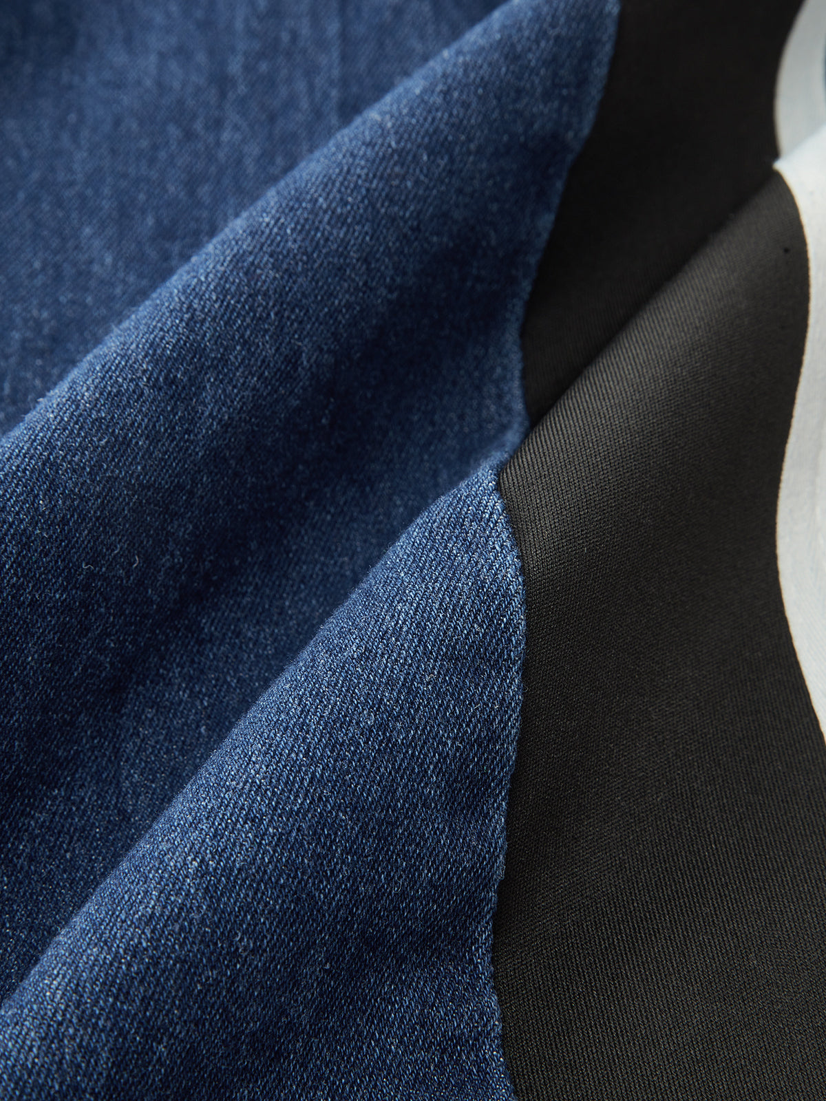 Celia™ | VAQUEROS DE PIERNAS ANCHAS Y PANELES EN CONTRASTE